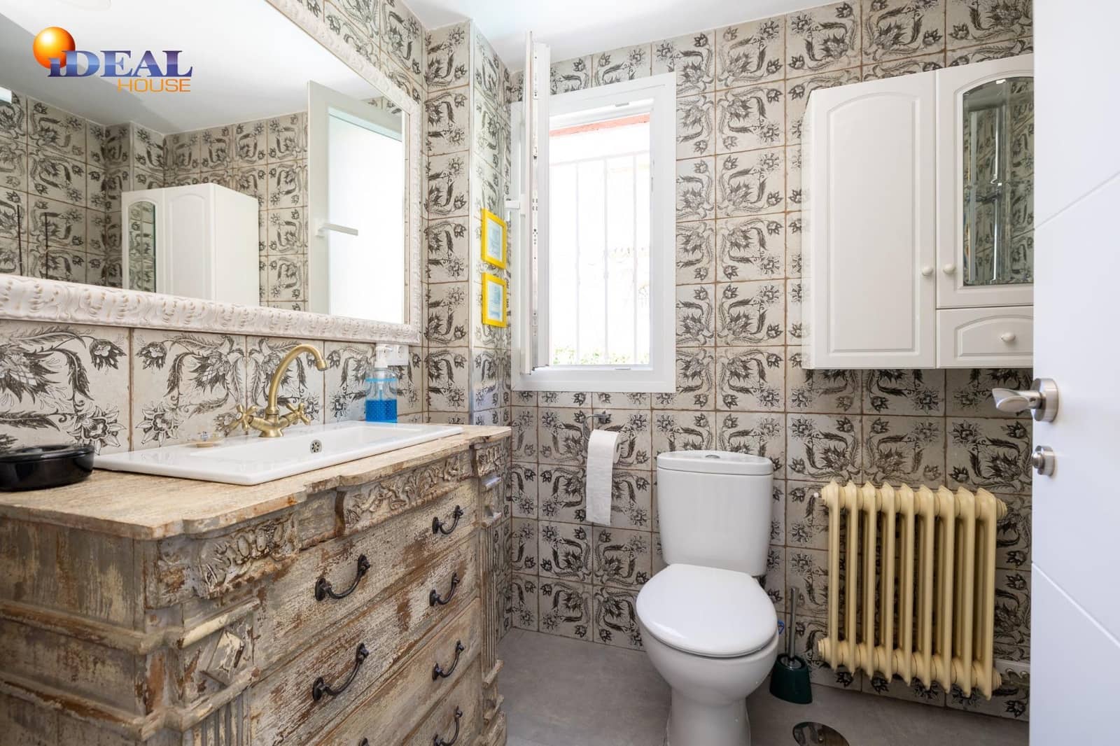 4 quarto Moradia para venda em Pinos Genil com piscina - 420 000 € (Ref: 9434130)