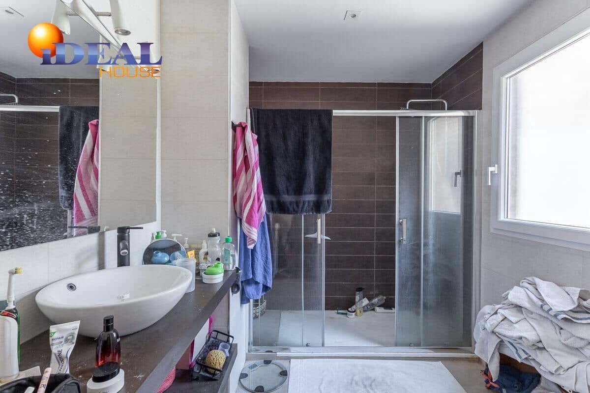 4 chambre Penthouse à vendre à Grenade ville - 379 000 € (Ref: 9434131)