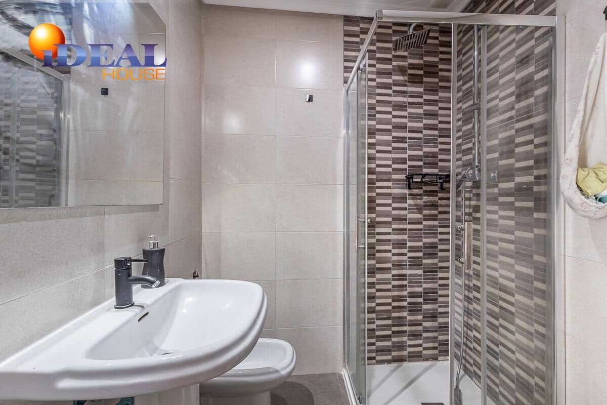 4 chambre Penthouse à vendre à Grenade ville - 379 000 € (Ref: 9434131)