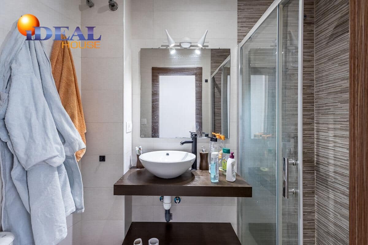 4 chambre Penthouse à vendre à Grenade ville - 379 000 € (Ref: 9434131)