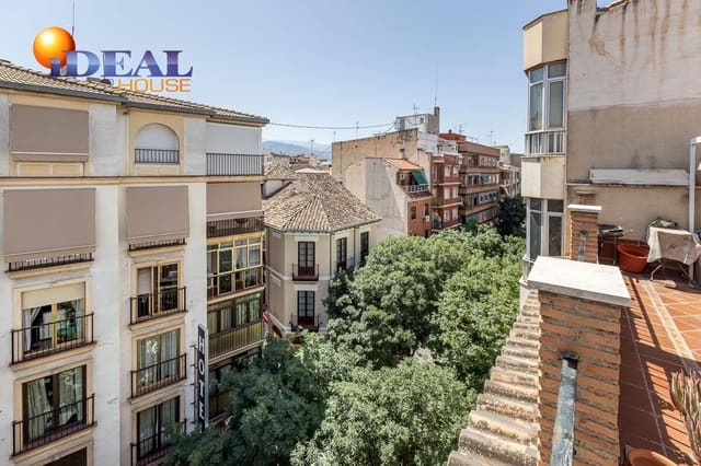 4 chambre Penthouse à vendre à Centro - Sagrario, Grenade ville - 379 000 € (Ref: 9434131)