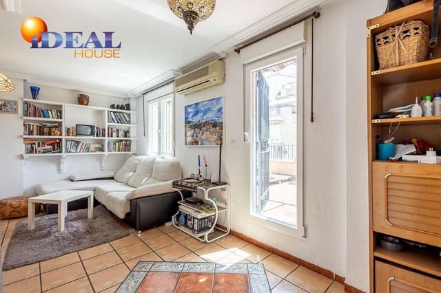 4 chambre Penthouse à vendre à Centro - Sagrario, Grenade ville - 379 000 € (Ref: 9434131)