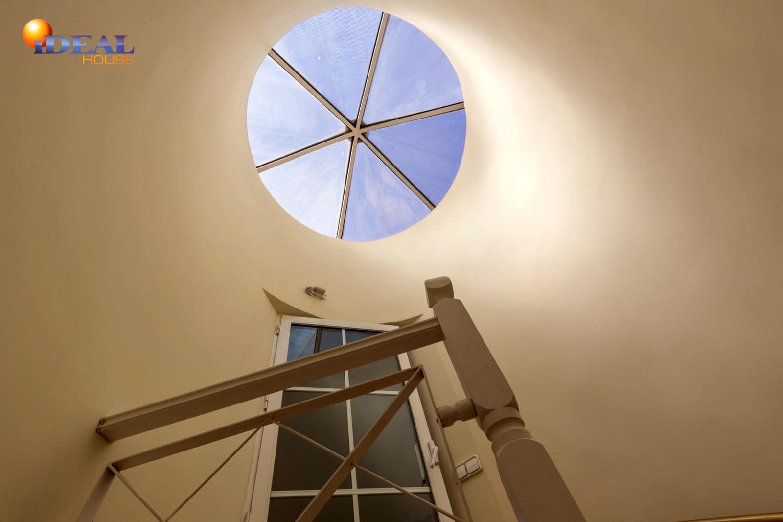 4 soverom Rekkehus til salgs i Granada by med svømmebasseng garasje - € 565 000 (Ref: 9434132)