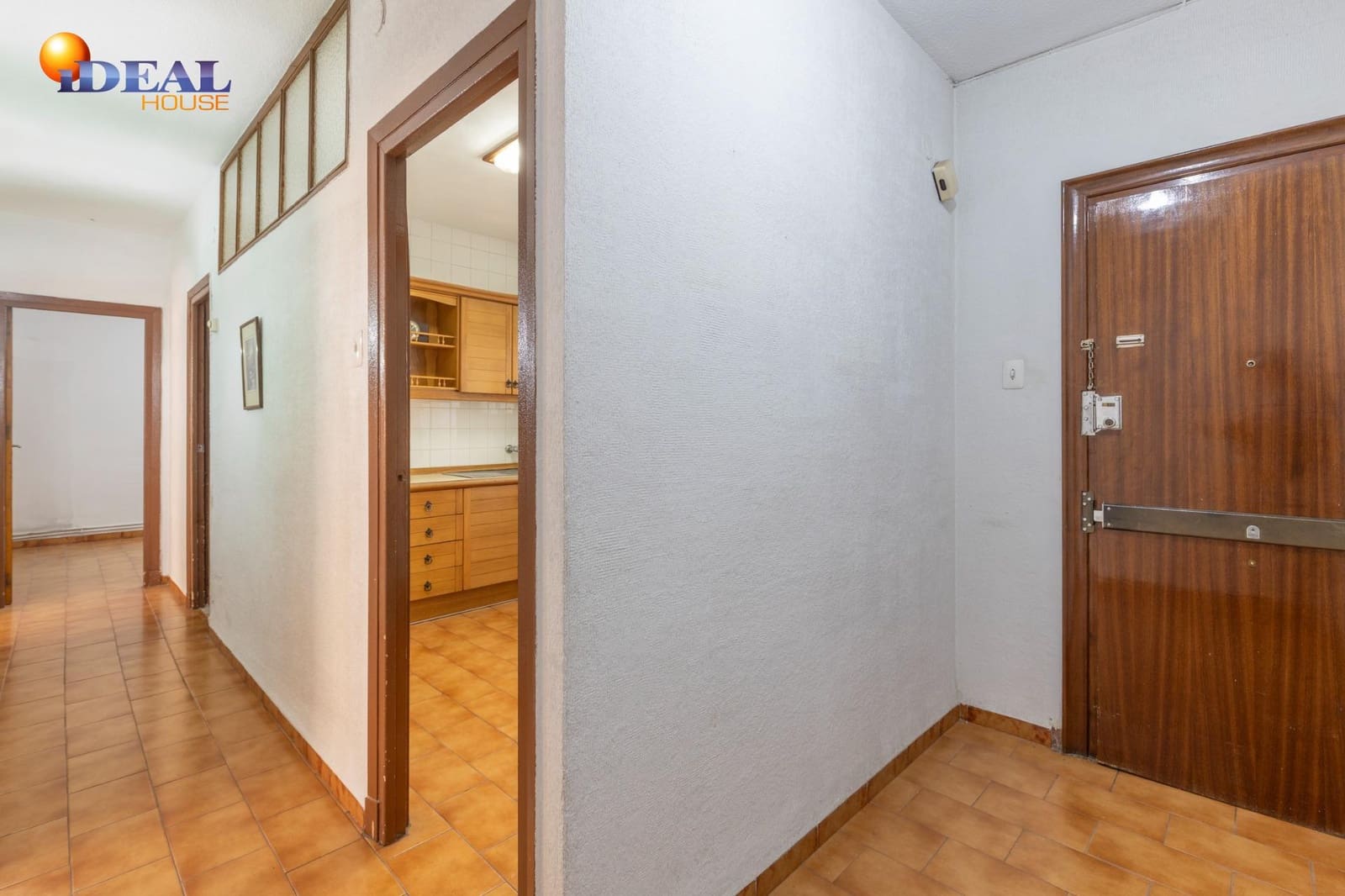 Piso de 3 habitaciones en Granada ciudad en venta - 349.000 € (Ref: 9434133)