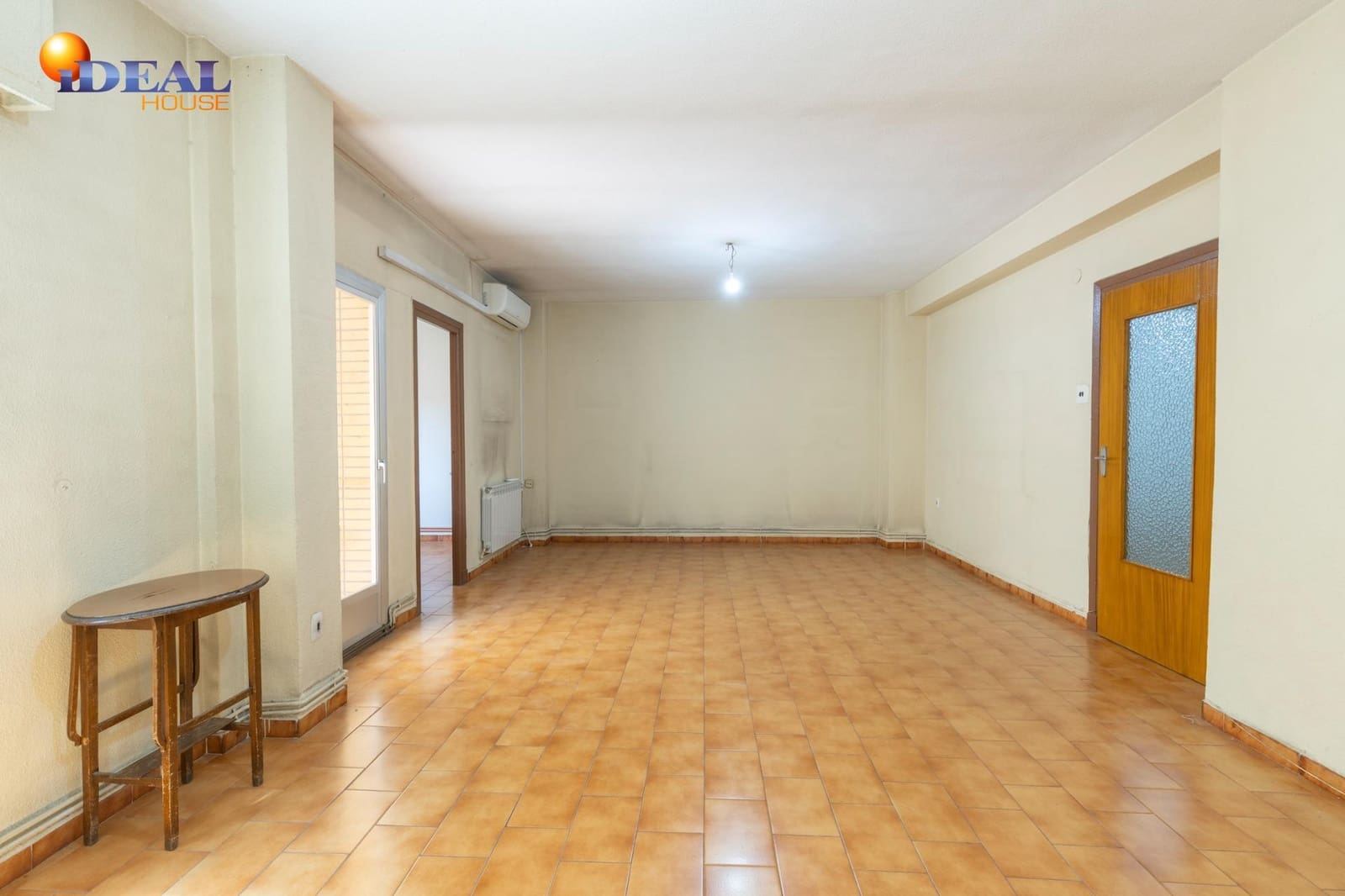Piso de 3 habitaciones en Granada ciudad en venta - 349.000 € (Ref: 9434133)
