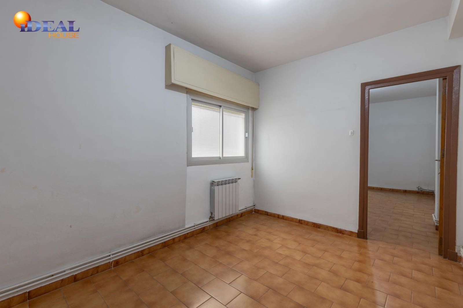 Piso de 3 habitaciones en Granada ciudad en venta - 349.000 € (Ref: 9434133)