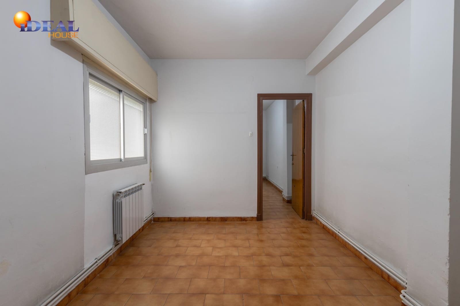 Piso de 3 habitaciones en Granada ciudad en venta - 349.000 € (Ref: 9434133)