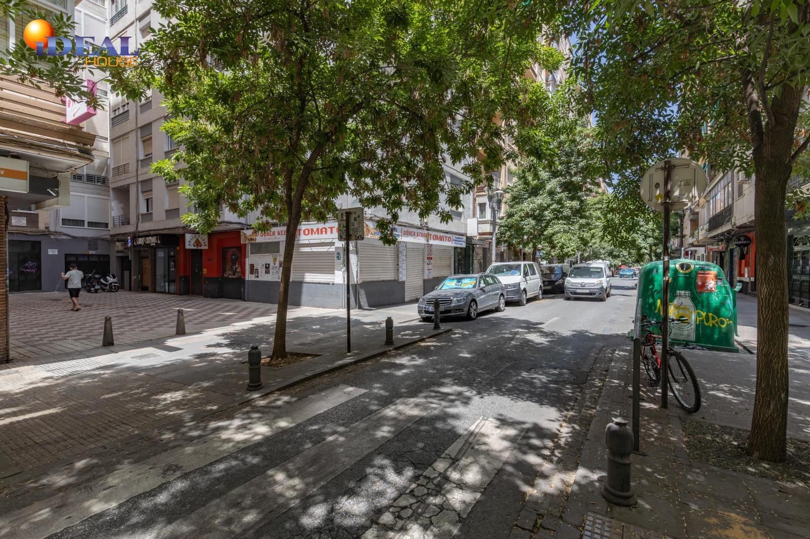 Piso de 3 habitaciones en Granada ciudad en venta - 349.000 € (Ref: 9434133)