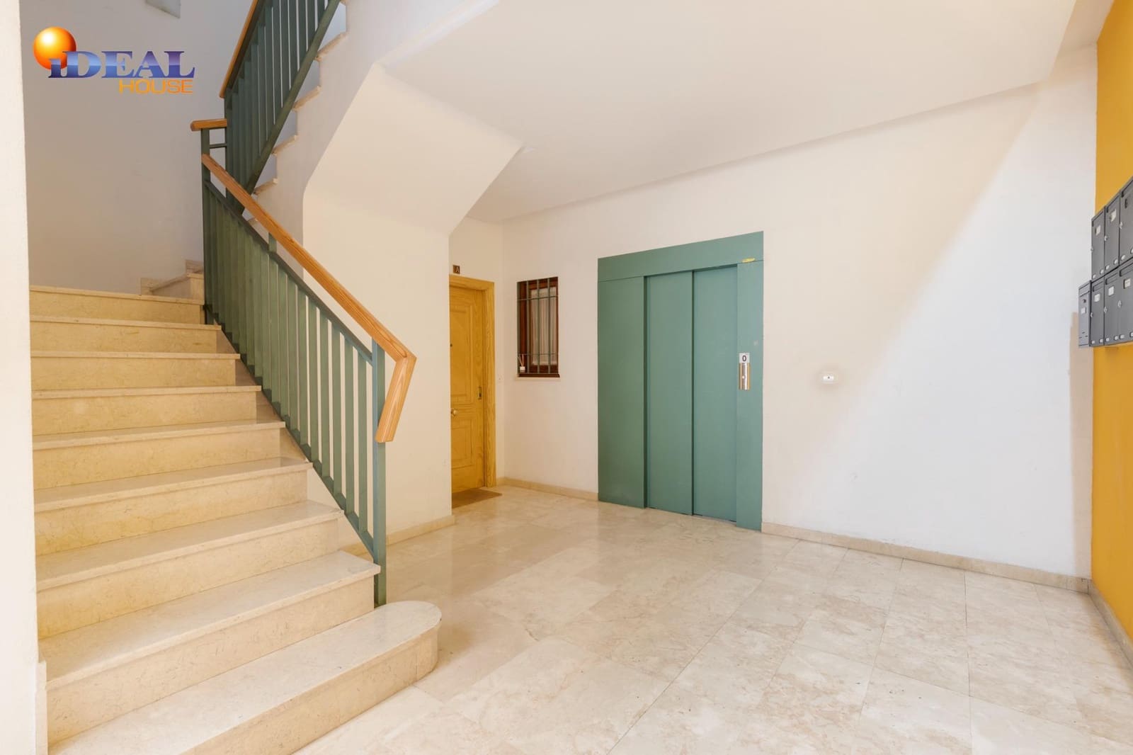 2 sovrum Lägenhet till salu i Granada stad - 270 000 € (Ref: 9434134)