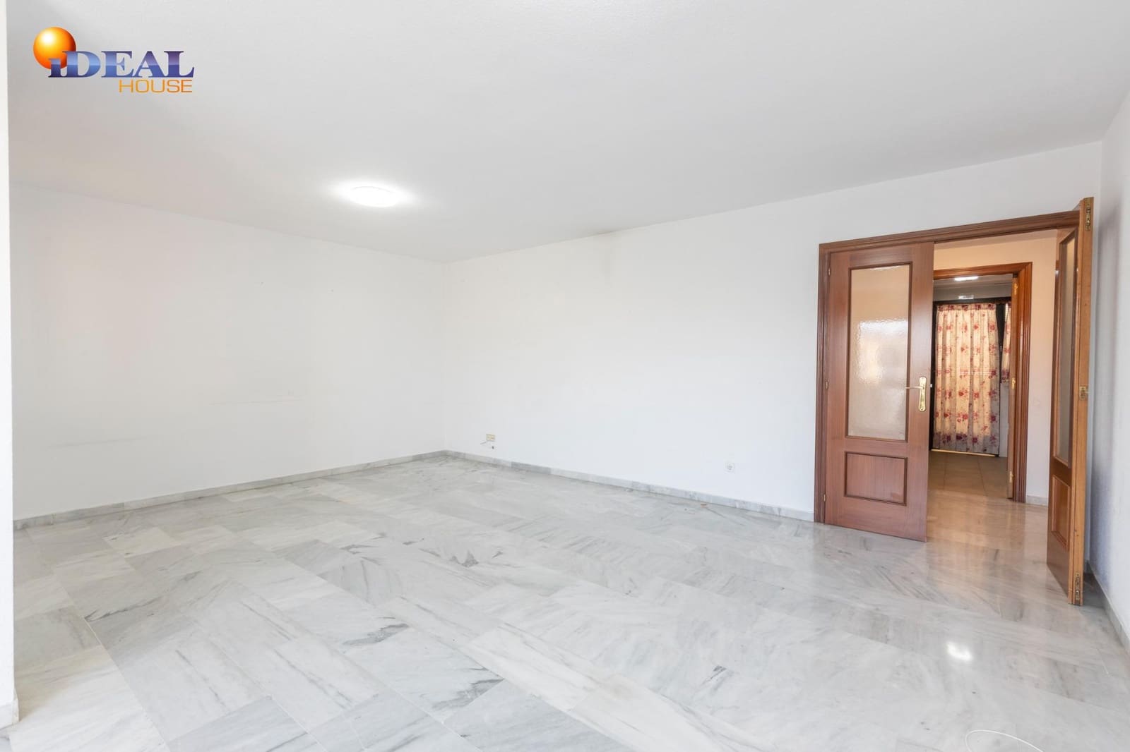 3 bedroom Flat for sale in Almunecar - € 329,000 (Ref: 9434137)