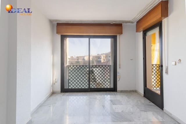 Piso de 3 habitaciones en Almuñécar en venta - 329.000 € (Ref: 9434137)