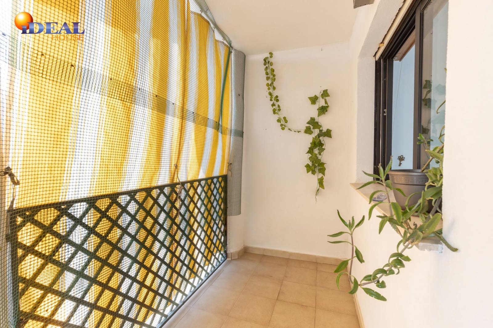 3 bedroom Flat for sale in Almunecar - € 329,000 (Ref: 9434137)