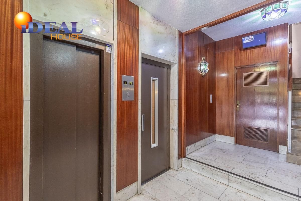 3 bedroom Flat for sale in Granada city - € 615,000 (Ref: 9434138)