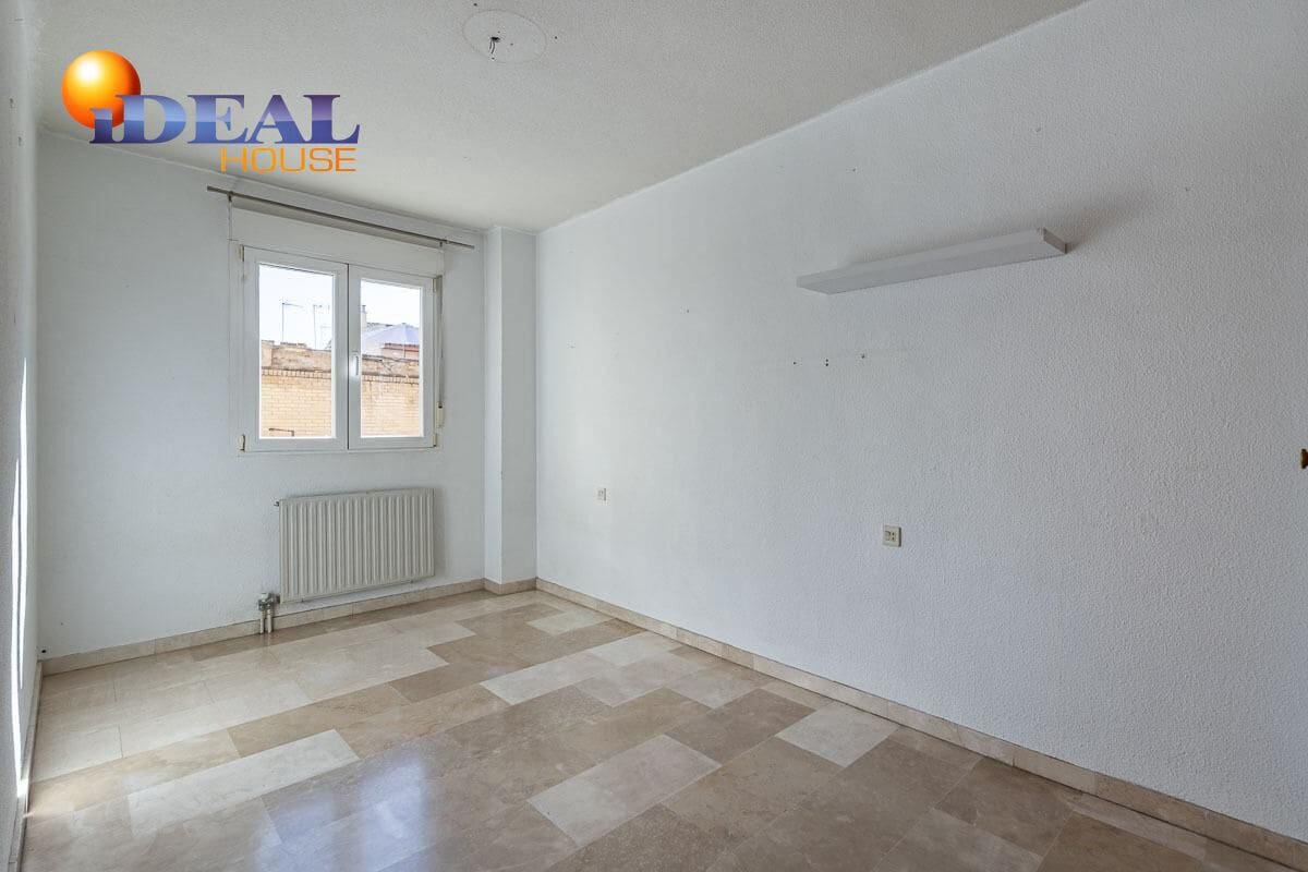 Piso de 3 habitaciones en Granada ciudad en venta con garaje - 395.000 € (Ref: 9434139)