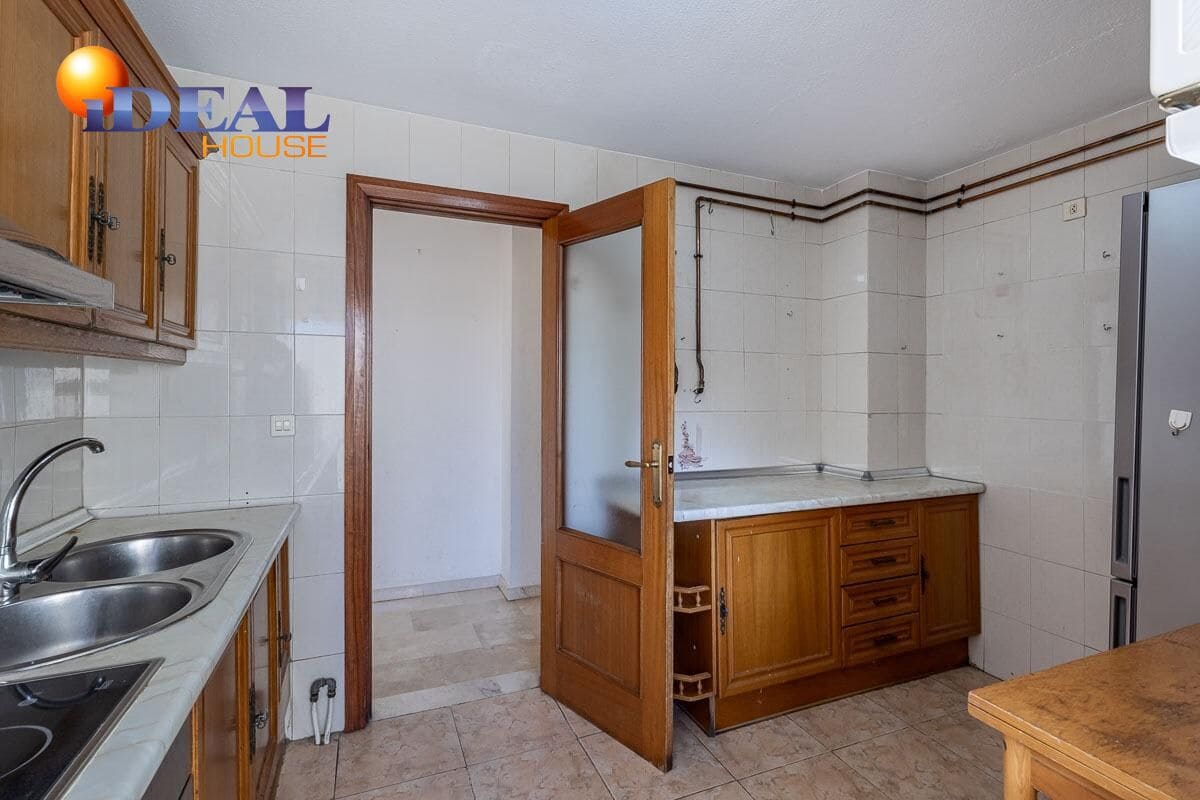 Piso de 3 habitaciones en Granada ciudad en venta con garaje - 395.000 € (Ref: 9434139)