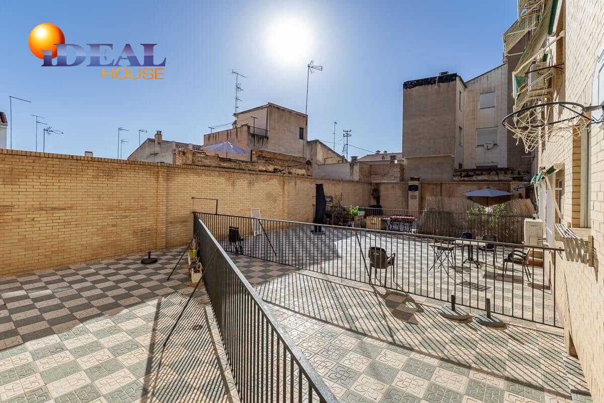 Piso de 3 habitaciones en Granada ciudad en venta con garaje - 395.000 € (Ref: 9434139)