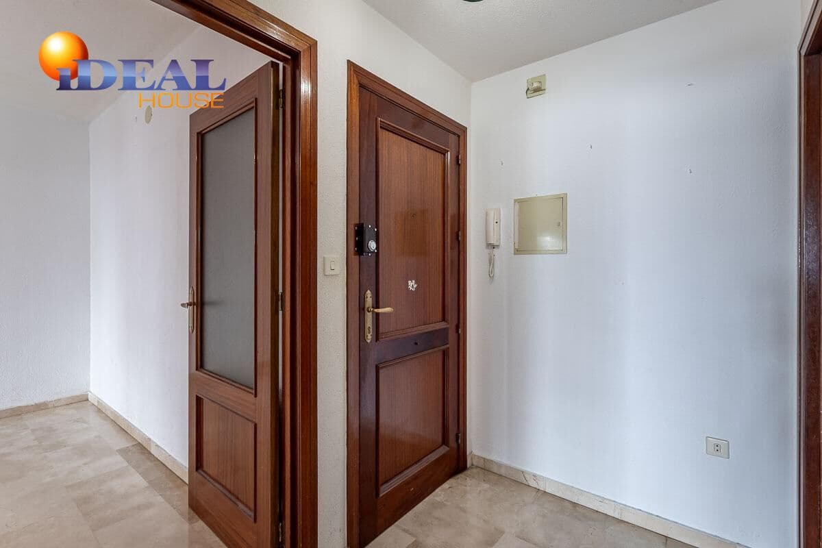 Piso de 3 habitaciones en Granada ciudad en venta con garaje - 395.000 € (Ref: 9434139)