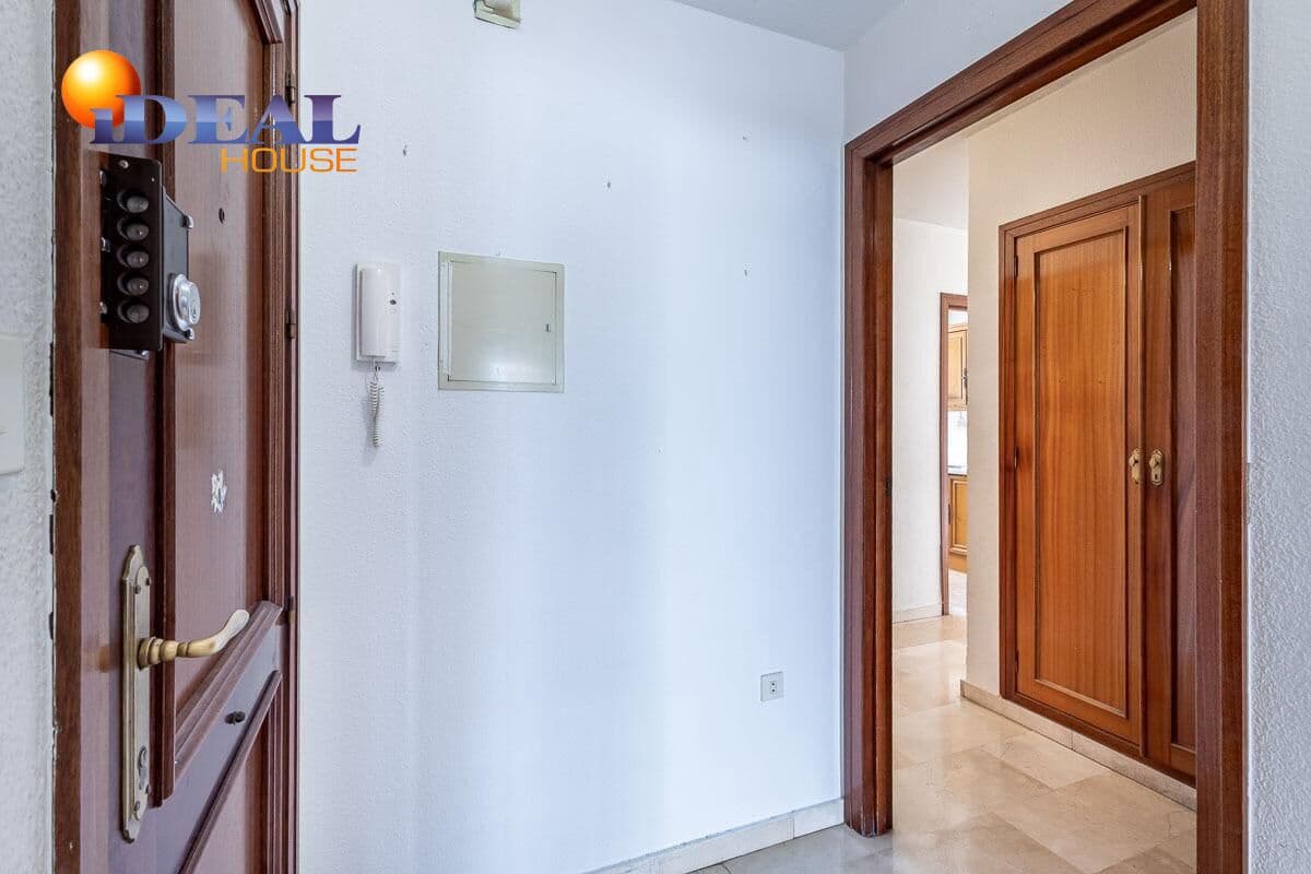 Piso de 3 habitaciones en Granada ciudad en venta con garaje - 395.000 € (Ref: 9434139)