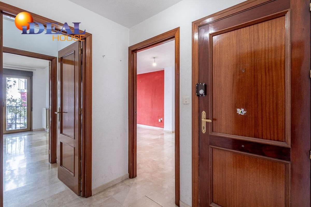 Piso de 3 habitaciones en Granada ciudad en venta con garaje - 395.000 € (Ref: 9434139)