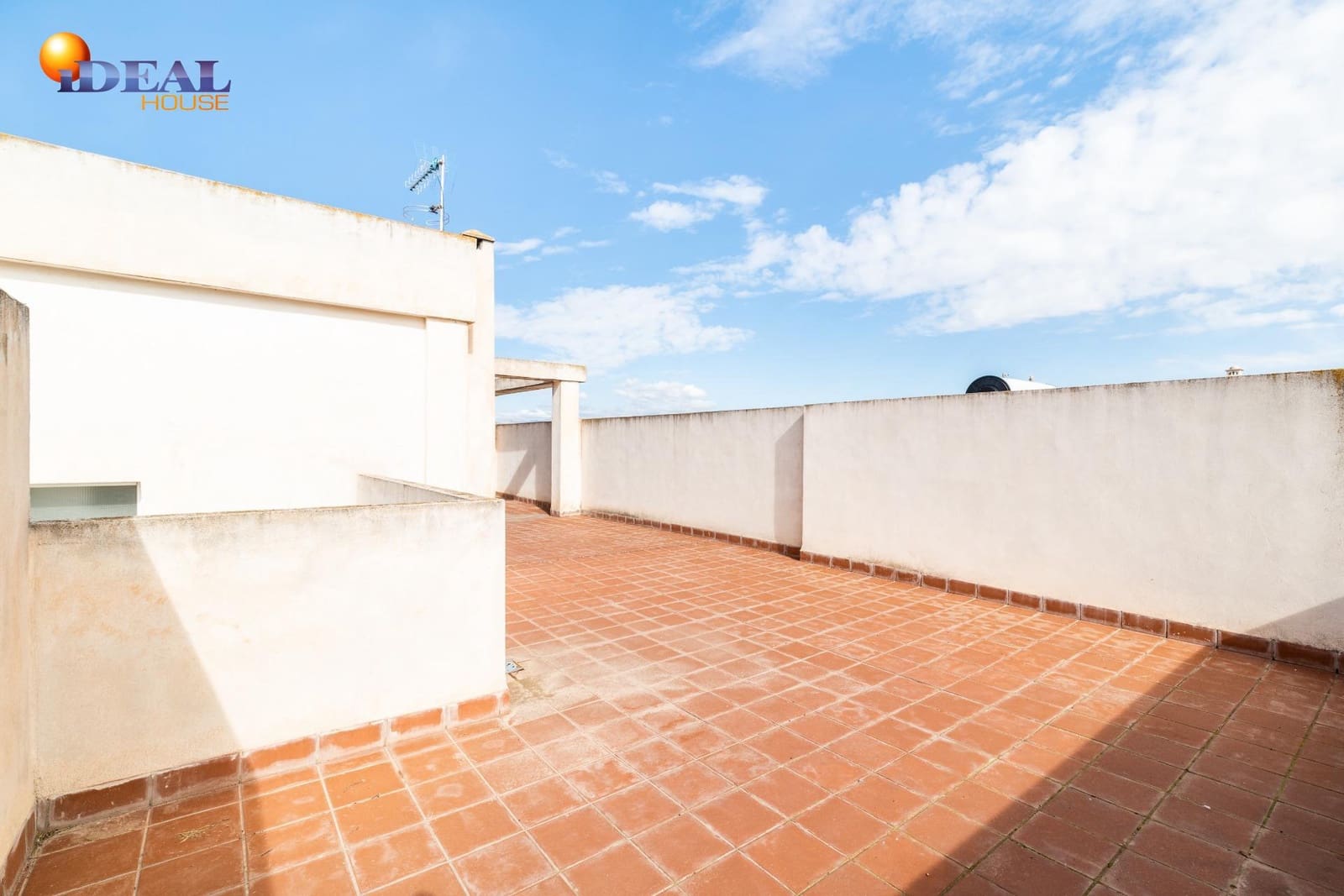 2 bedroom Penthouse for sale in Lachar - € 89,000 (Ref: 9434140)
