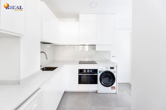 Apartamento de 2 habitaciones en Granada ciudad en venta - 199.999 € (Ref: 9434141)