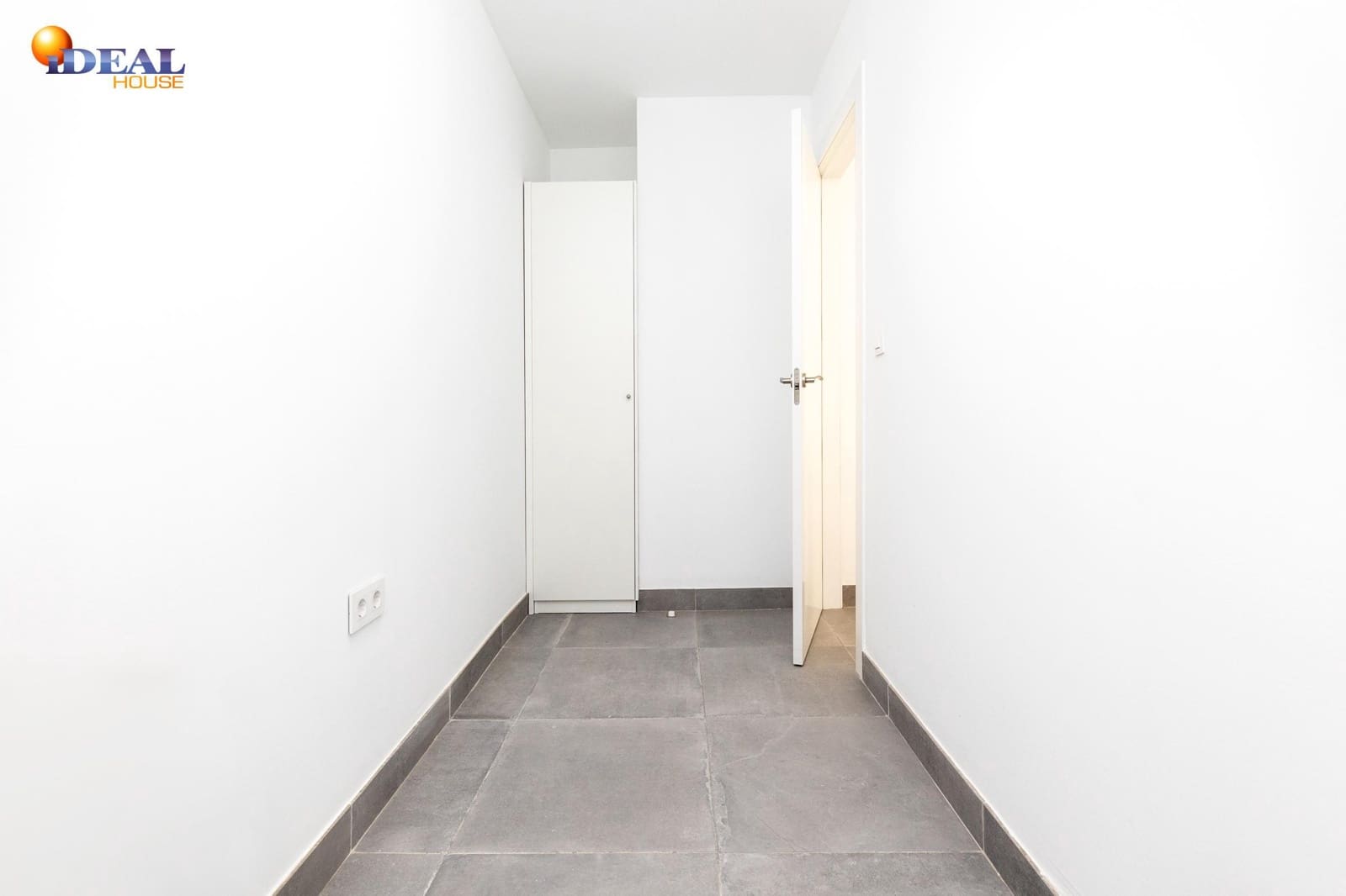 Apartamento de 2 habitaciones en Granada ciudad en venta - 199.999 € (Ref: 9434141)