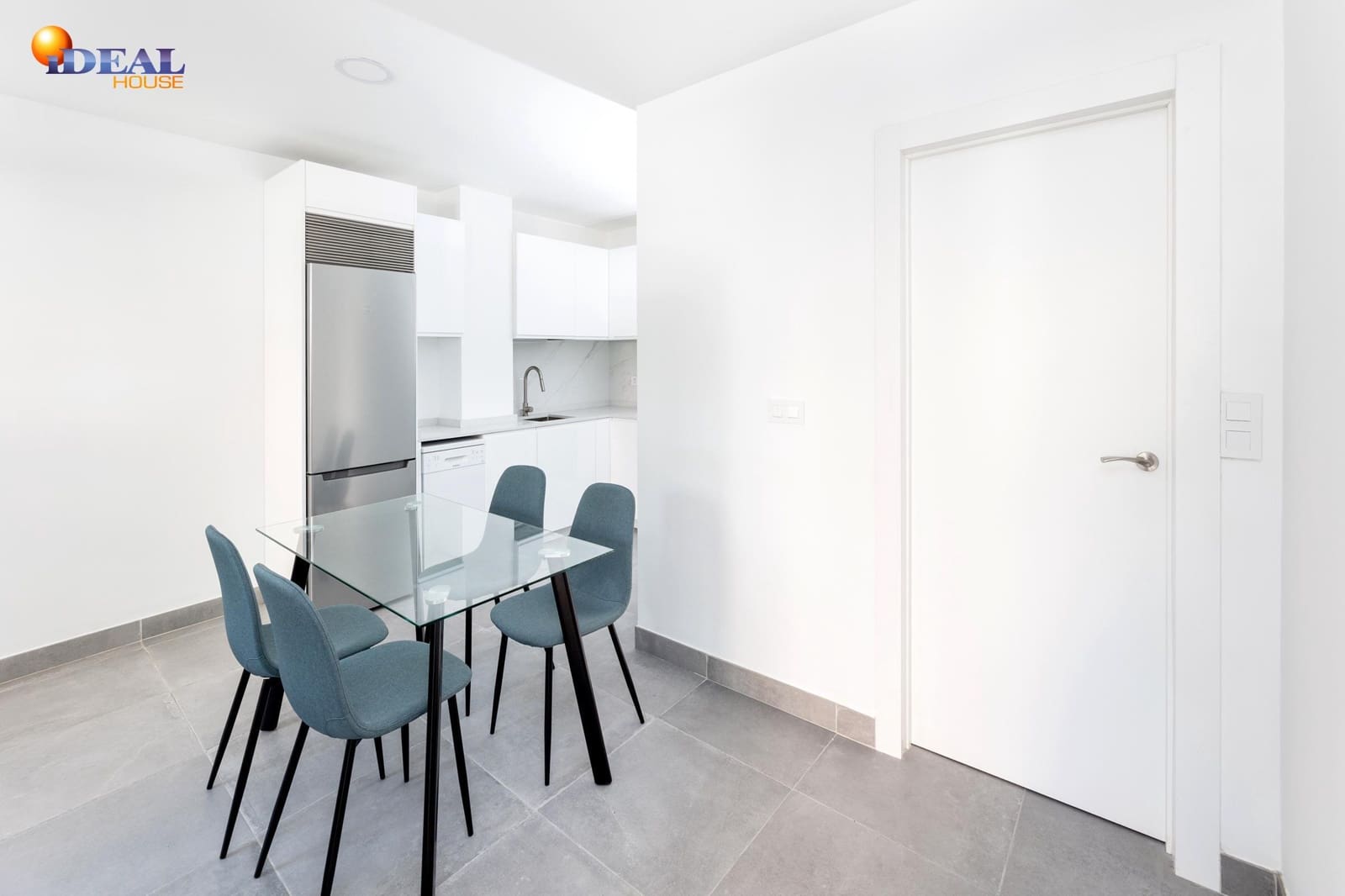 Apartamento de 2 habitaciones en Granada ciudad en venta - 199.999 € (Ref: 9434141)