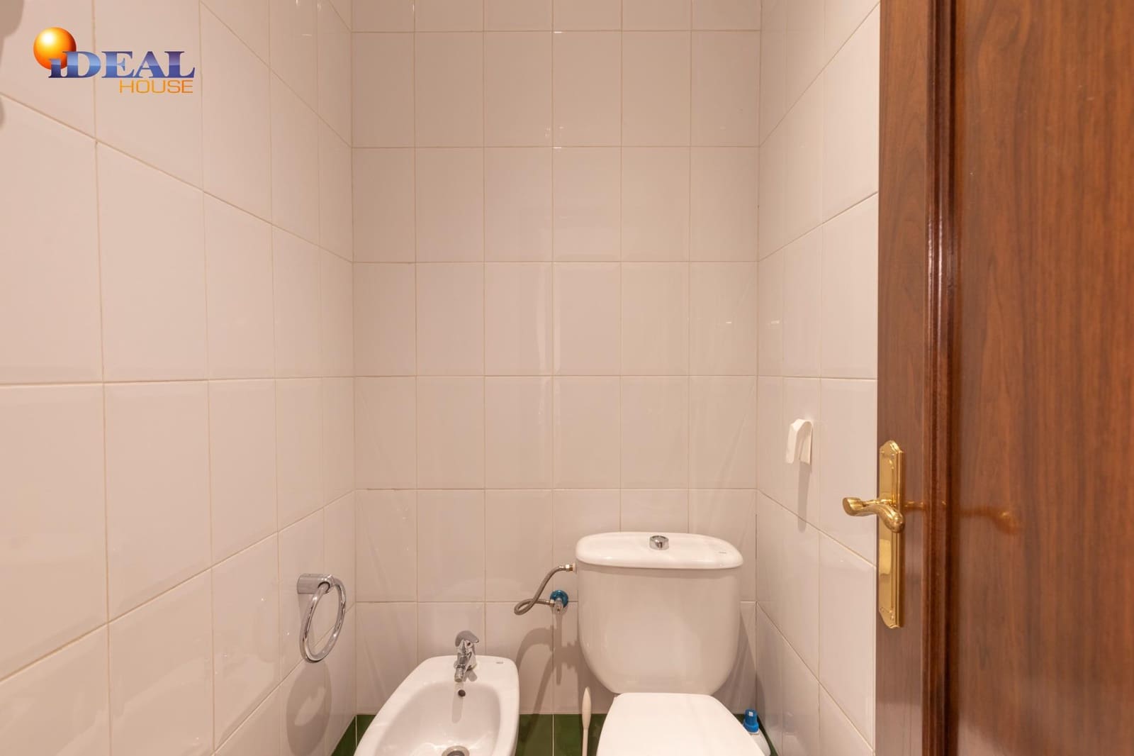 Gewerbe zu verkaufen in Granada Stadt - 1.350.000 € (Ref: 9434142)