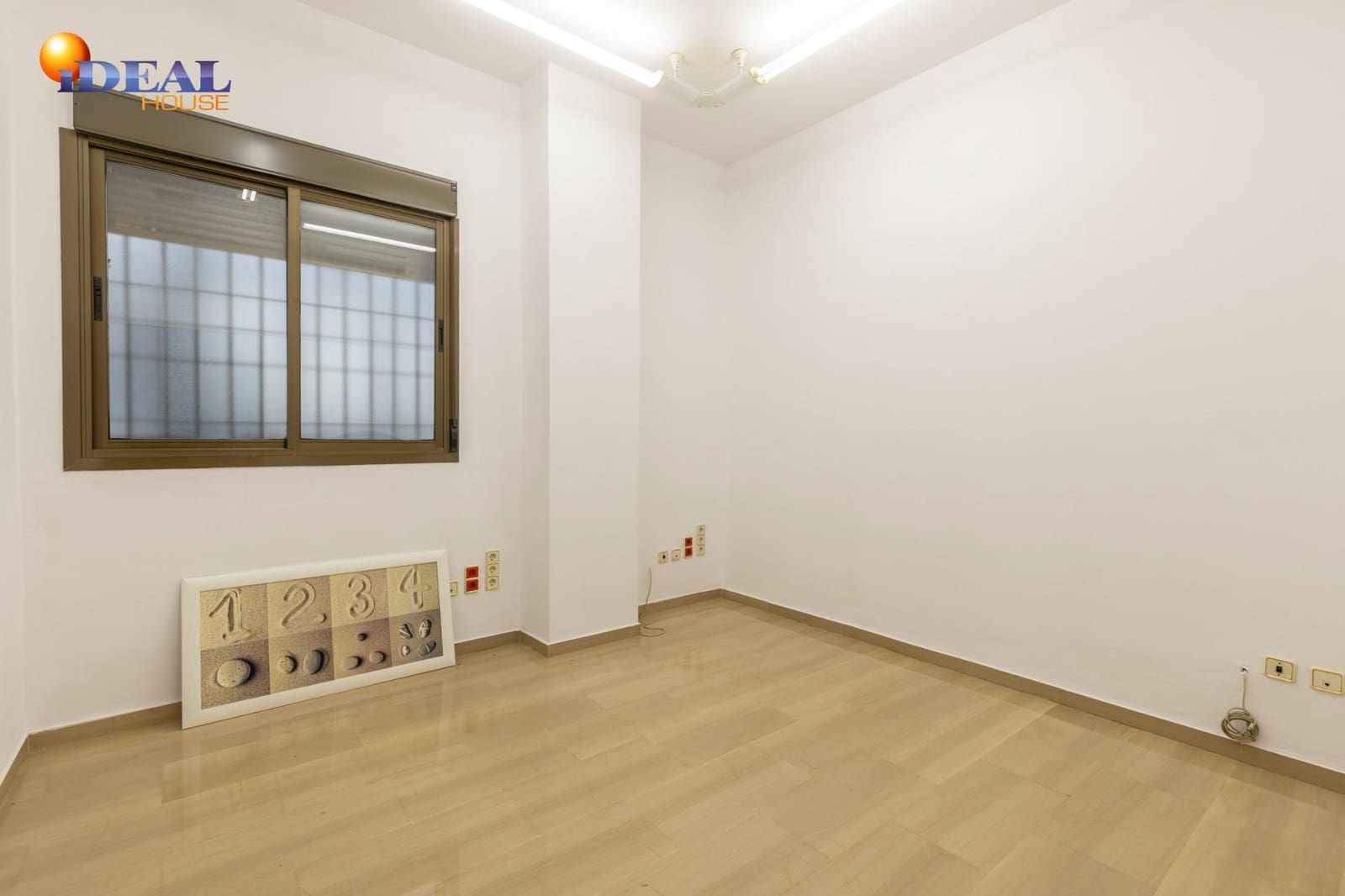 Gewerbe zu verkaufen in Granada Stadt - 1.350.000 € (Ref: 9434142)