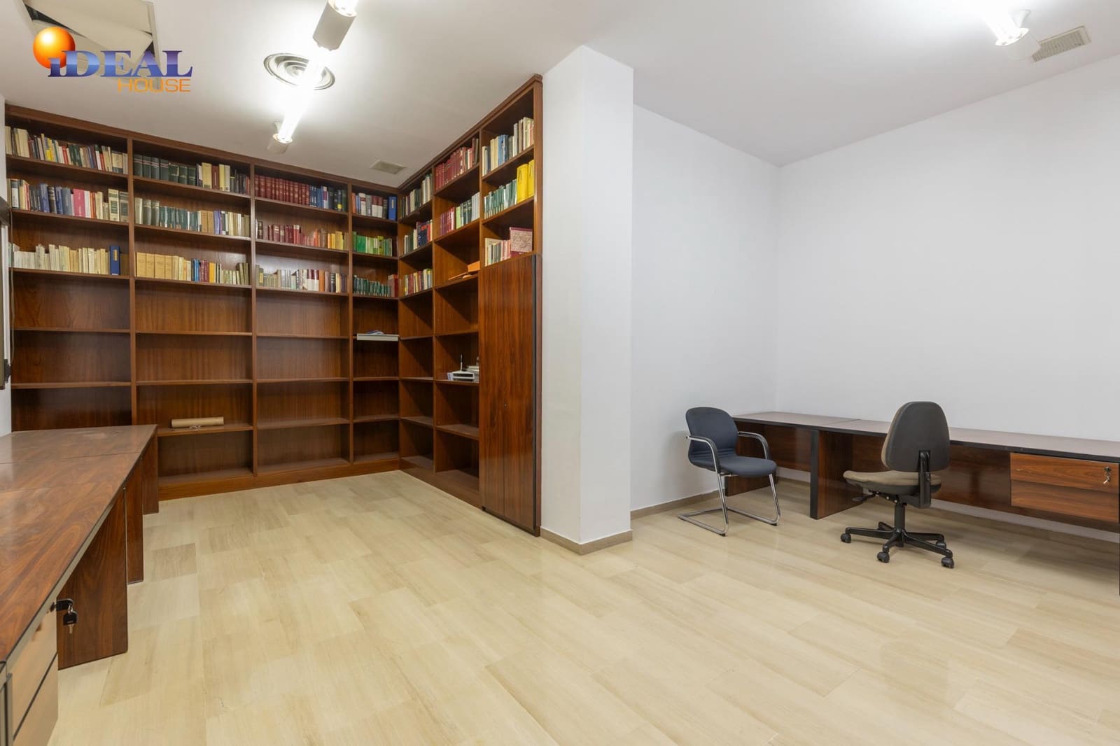 Gewerbe zu verkaufen in Granada Stadt - 1.350.000 € (Ref: 9434142)