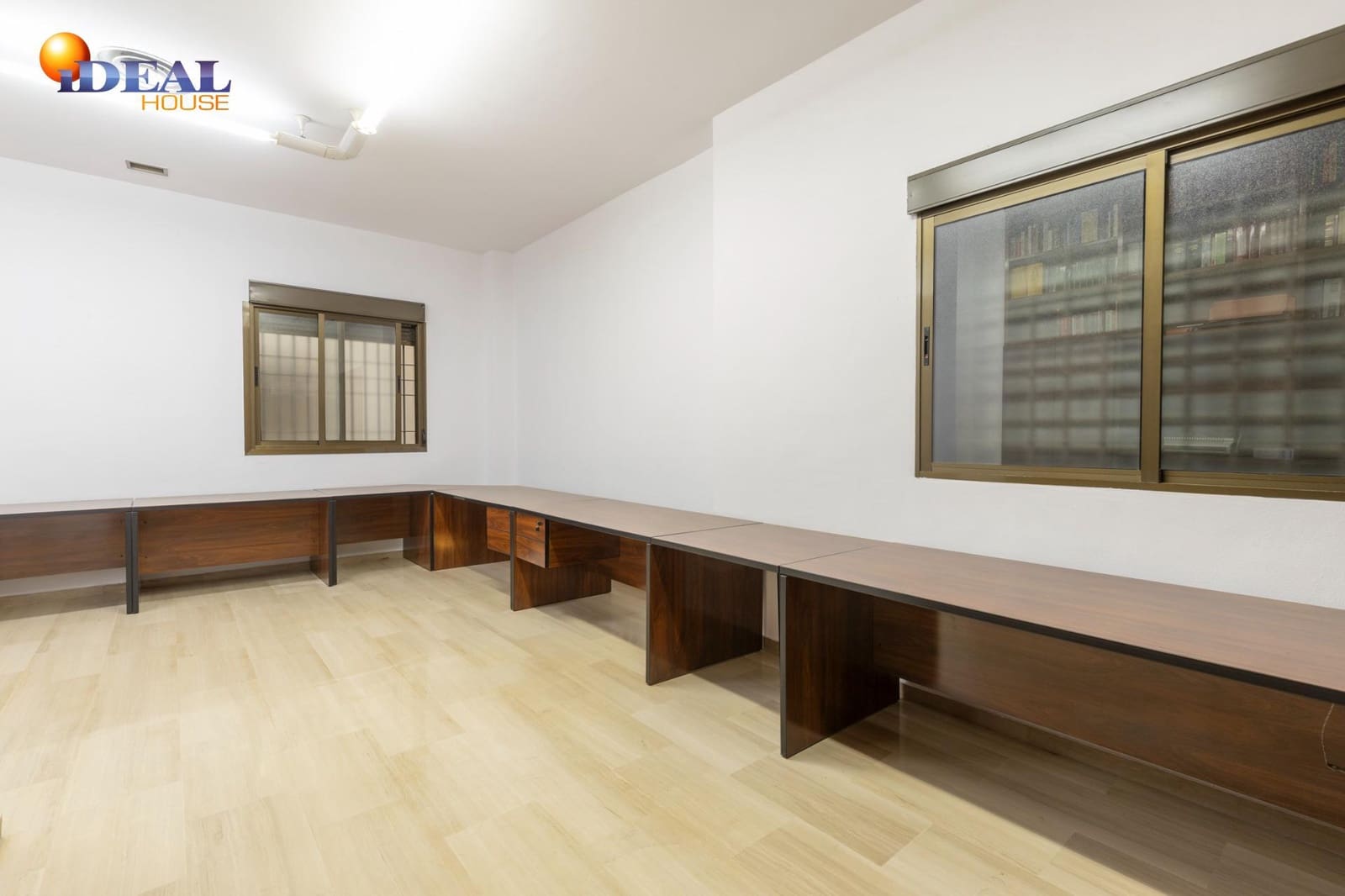 Gewerbe zu verkaufen in Granada Stadt - 1.350.000 € (Ref: 9434142)