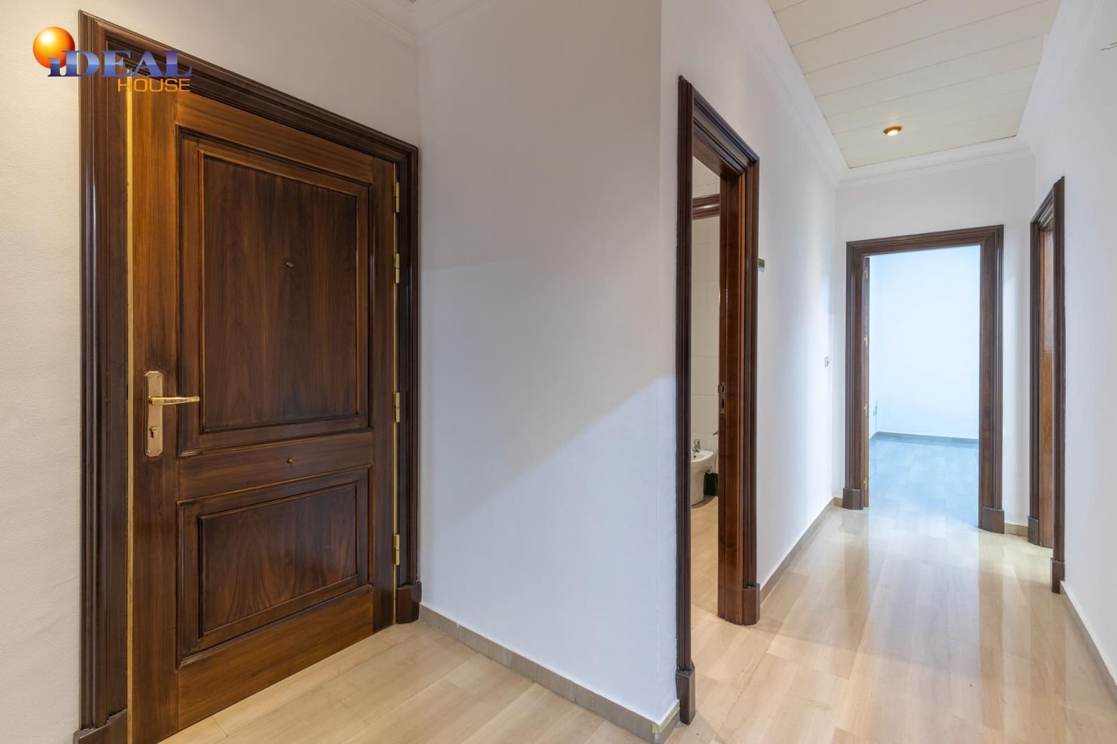 Gewerbe zu verkaufen in Granada Stadt - 1.350.000 € (Ref: 9434142)