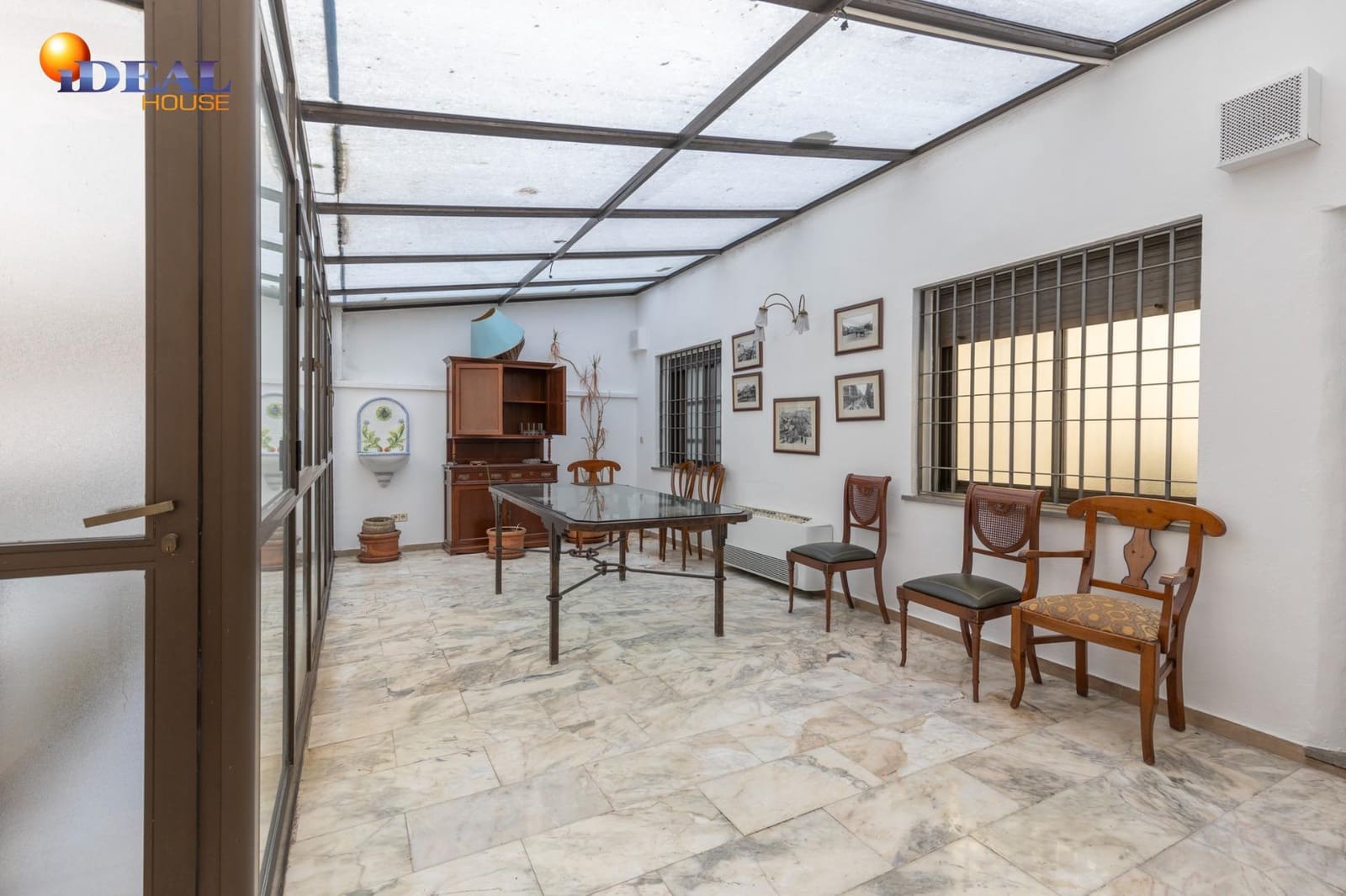 Gewerbe zu verkaufen in Granada Stadt - 1.350.000 € (Ref: 9434142)