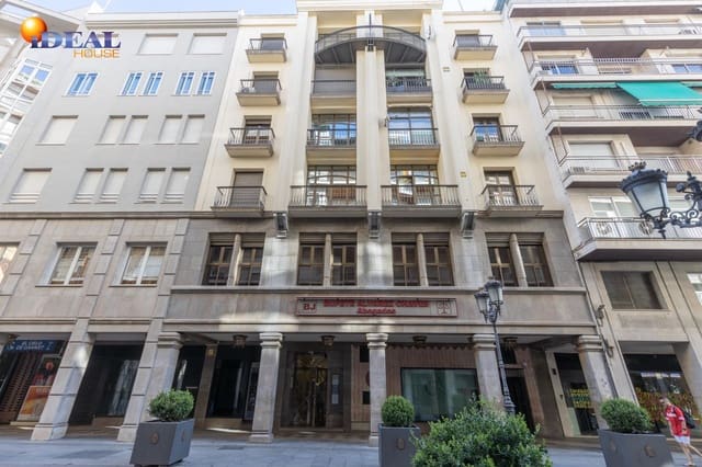 Gewerbe zu verkaufen in Centro, Granada Stadt - 1.350.000 € (Ref: 9434142)