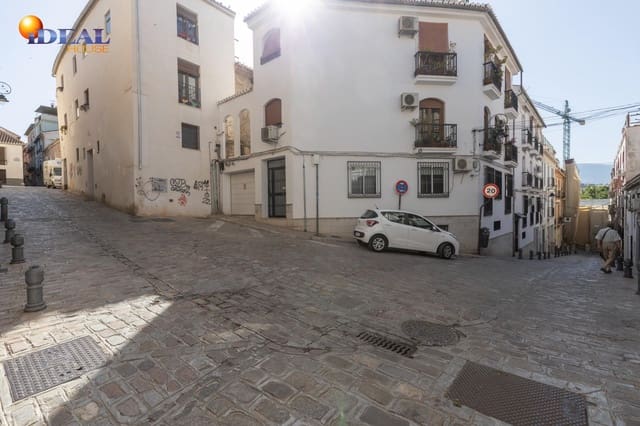 Hus til salgs i San Matías - Realejo, Granada by - € 950 000 (Ref: 9434143)