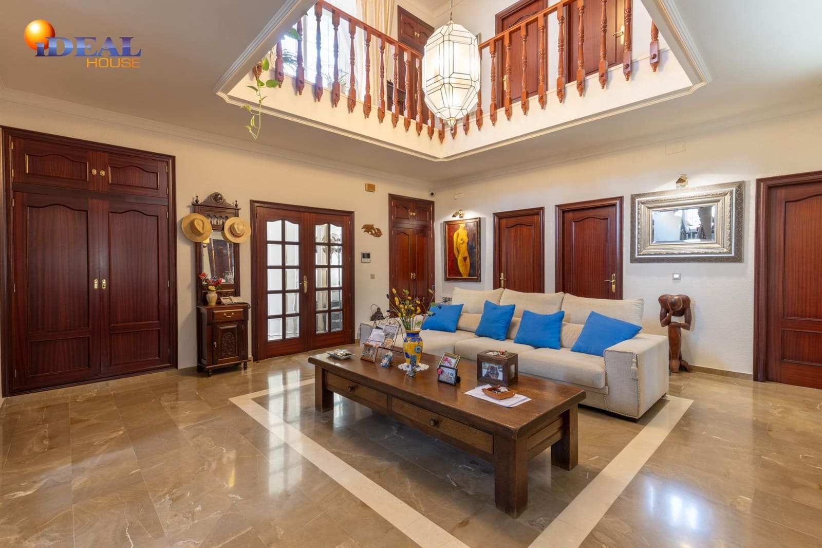 8 bedroom Villa for sale in Atarfe with pool garage - € 740,000 (Ref: 9434145)