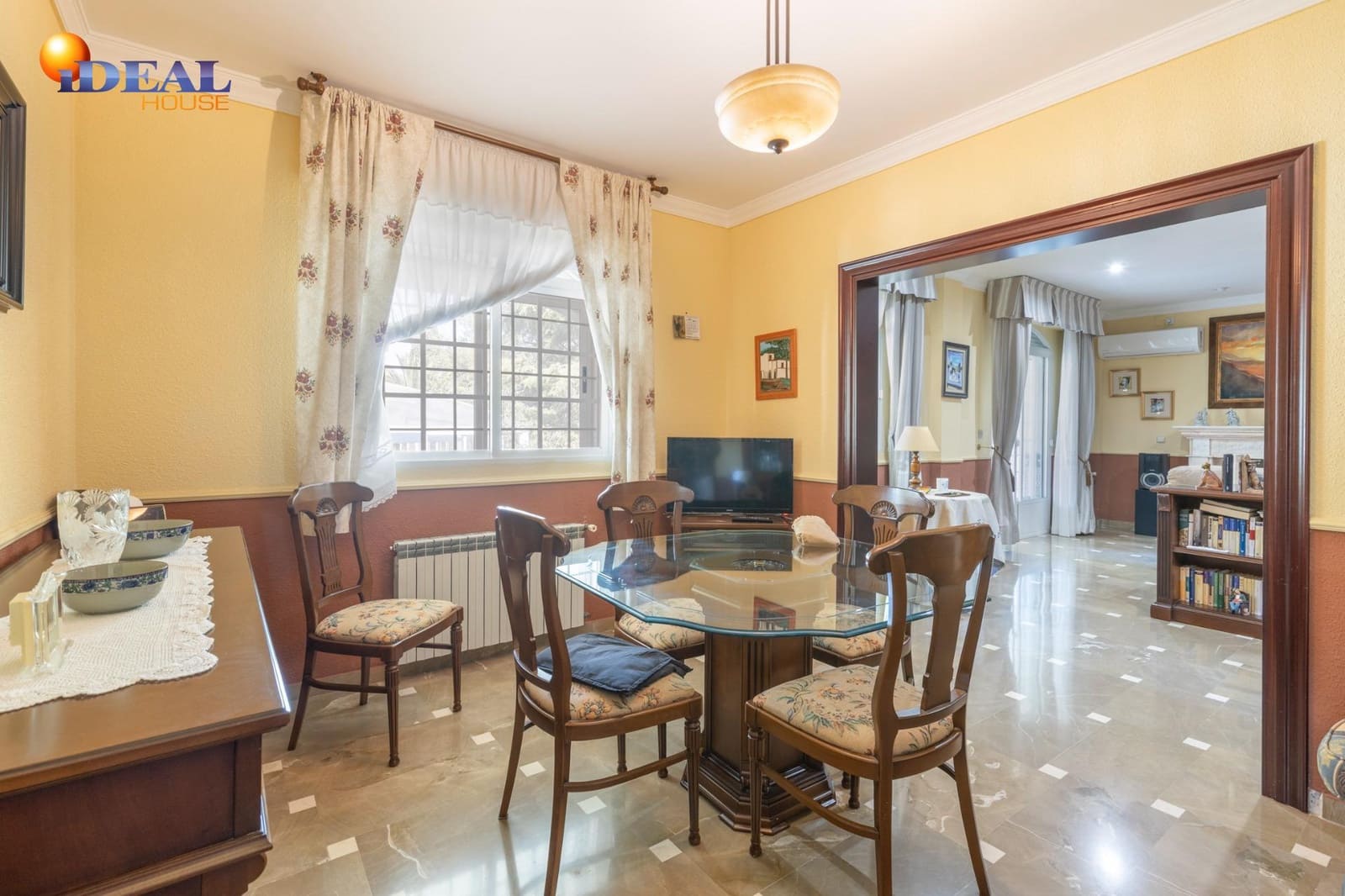 8 bedroom Villa for sale in Atarfe with pool garage - € 740,000 (Ref: 9434145)