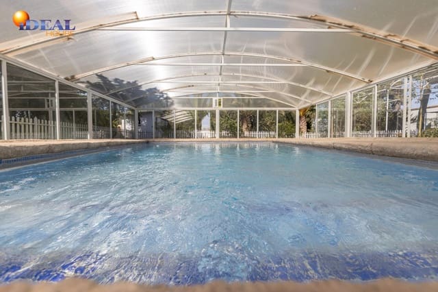 Chalet de 8 habitaciones en Atarfe en venta con piscina garaje - 740.000 € (Ref: 9434145)