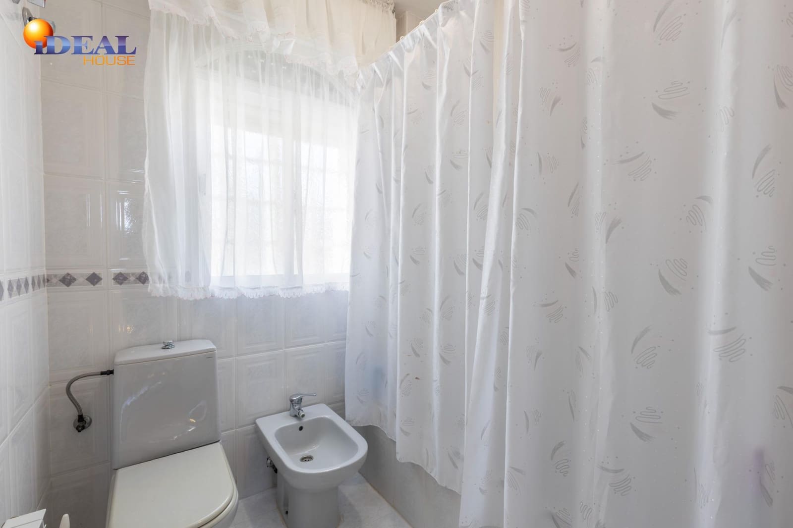 8 bedroom Villa for sale in Atarfe with pool garage - € 740,000 (Ref: 9434145)