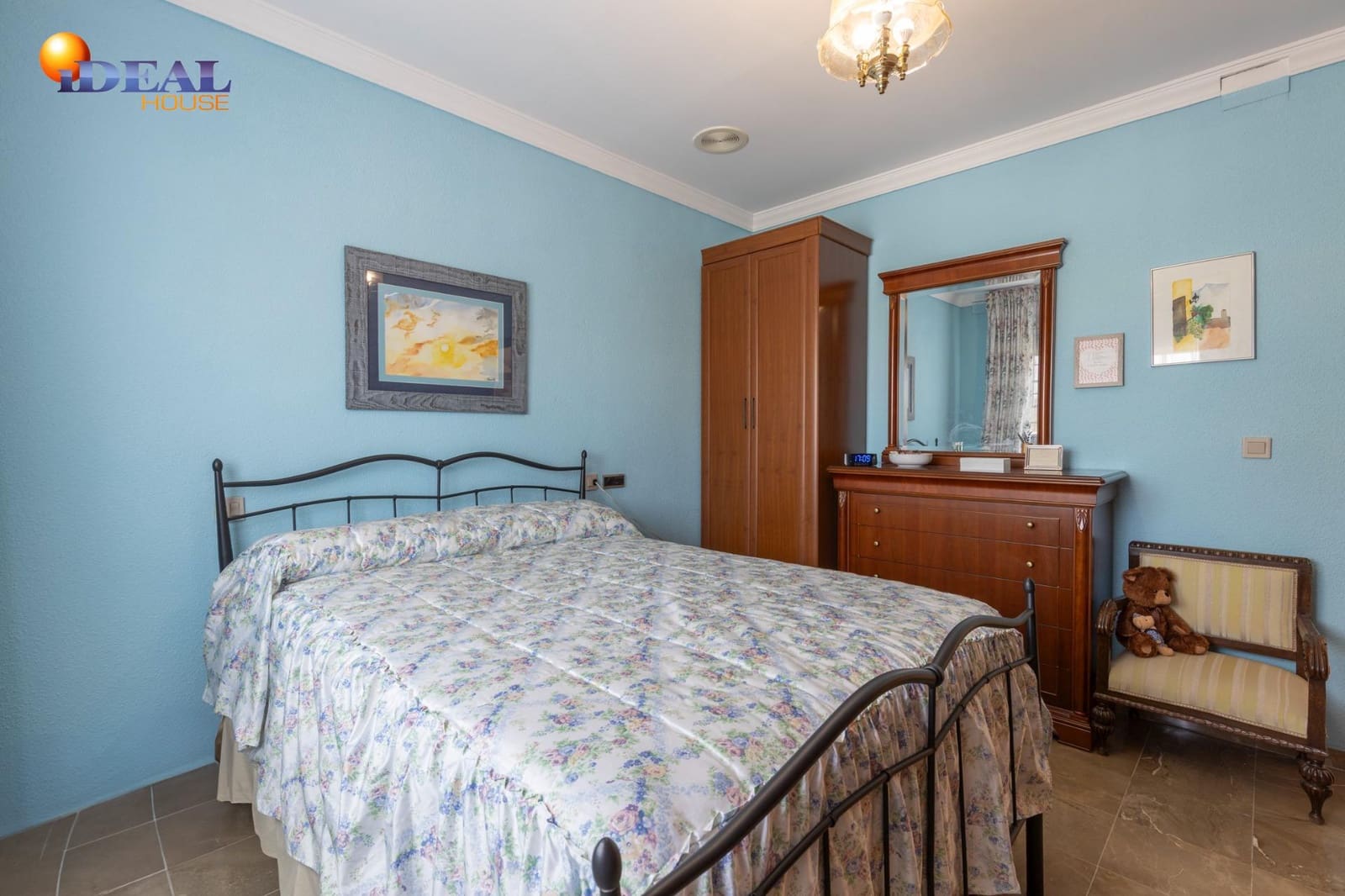 8 bedroom Villa for sale in Atarfe with pool garage - € 740,000 (Ref: 9434145)