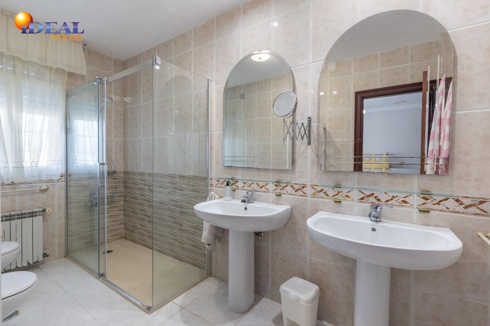 8 bedroom Villa for sale in Atarfe with pool garage - € 740,000 (Ref: 9434145)