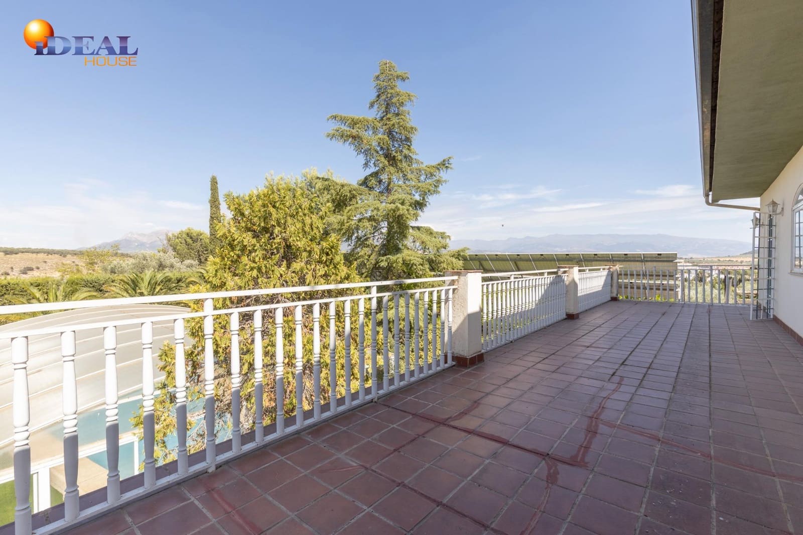 8 bedroom Villa for sale in Atarfe with pool garage - € 740,000 (Ref: 9434145)