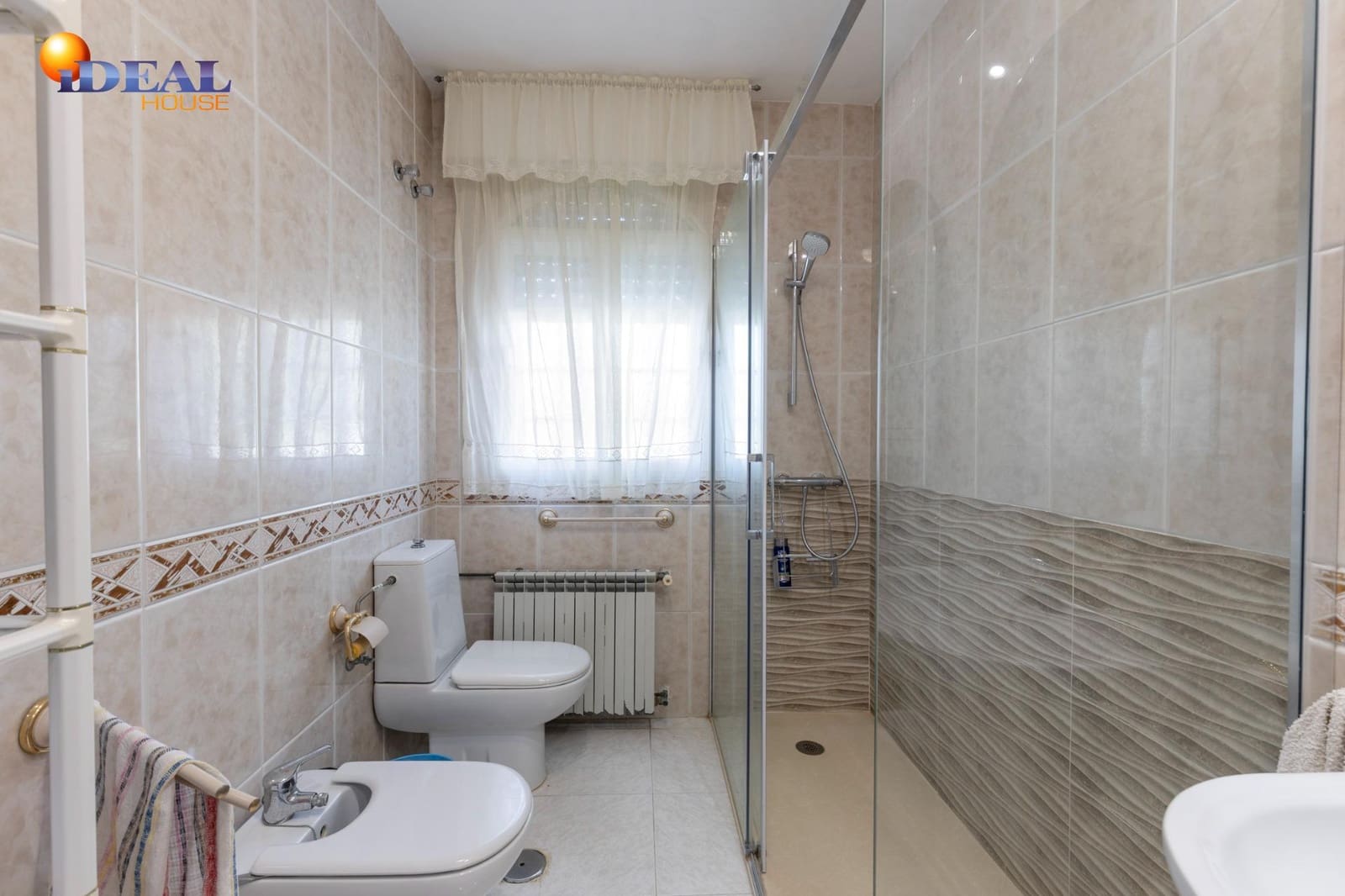 8 bedroom Villa for sale in Atarfe with pool garage - € 740,000 (Ref: 9434145)