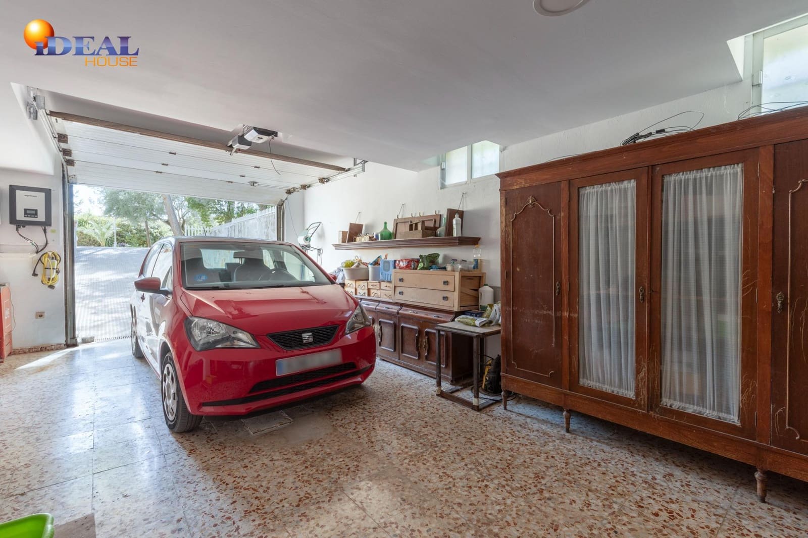 8 bedroom Villa for sale in Atarfe with pool garage - € 740,000 (Ref: 9434145)