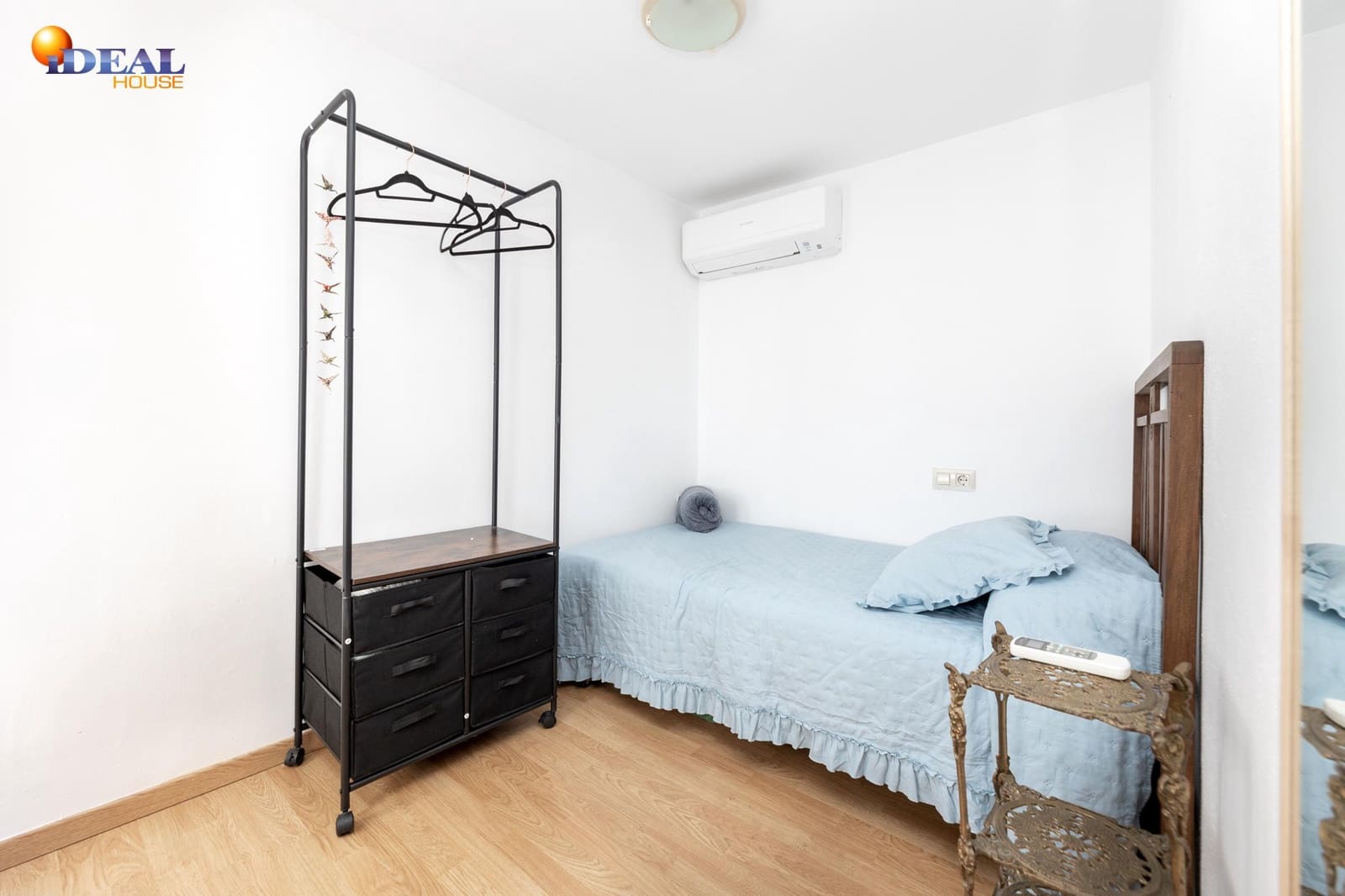 2 slaapkamer Rijtjeshuis te koop in Granada stad - € 288.000 (Ref: 9434146)