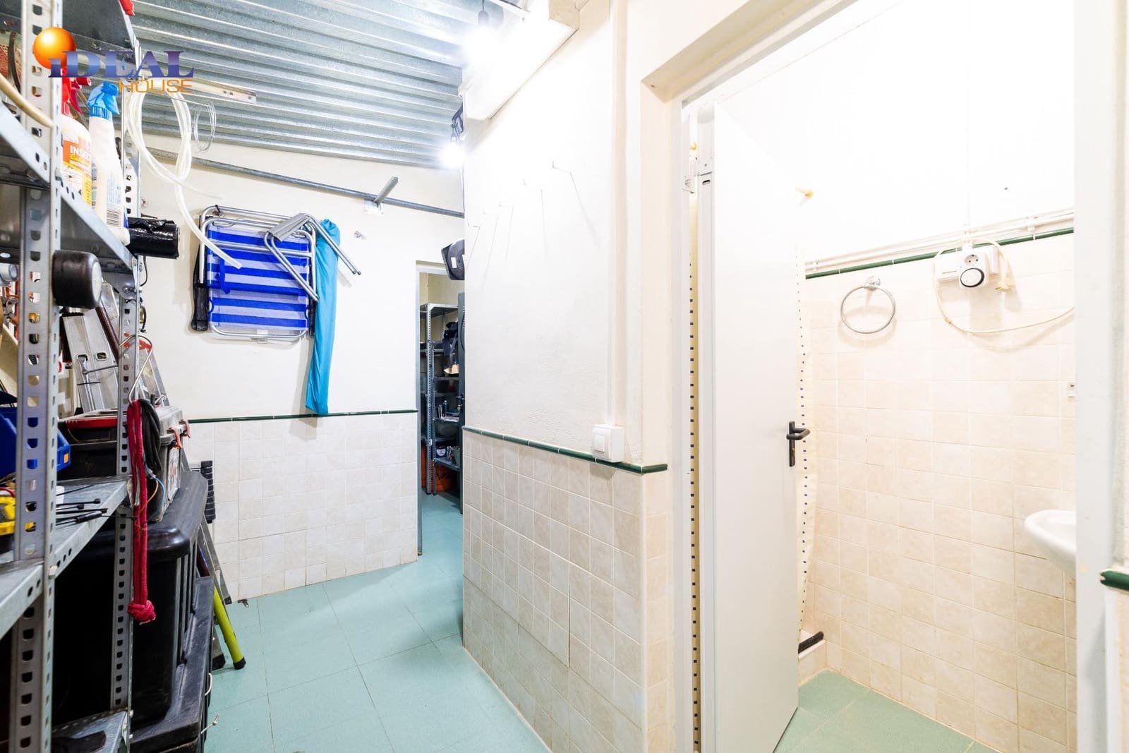 3 bedroom Finca/Country House for sale in Cogollos Vega - € 205,000 (Ref: 9434147)