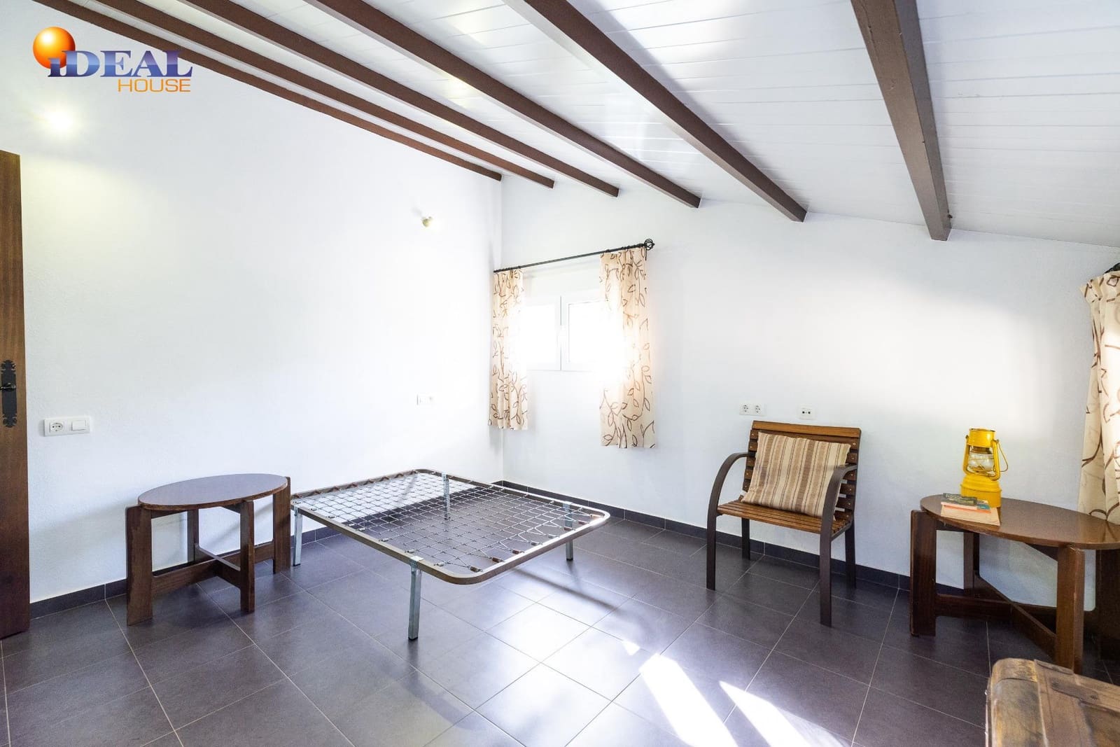 3 bedroom Finca/Country House for sale in Cogollos Vega - € 205,000 (Ref: 9434147)