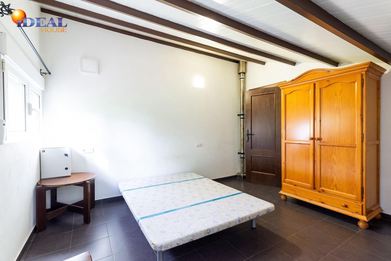 3 bedroom Finca/Country House for sale in Cogollos Vega - € 205,000 (Ref: 9434147)