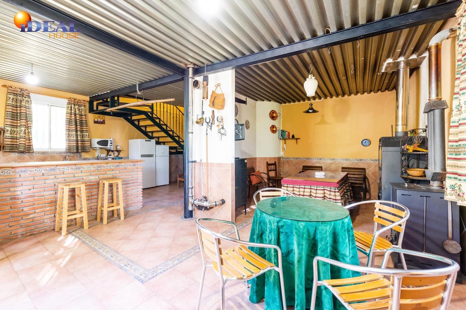 3 bedroom Finca/Country House for sale in Cogollos Vega - € 205,000 (Ref: 9434147)