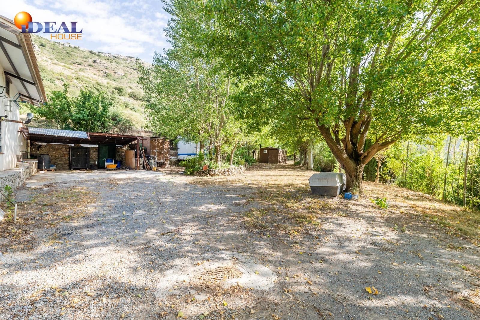 3 bedroom Finca/Country House for sale in Cogollos Vega - € 205,000 (Ref: 9434147)